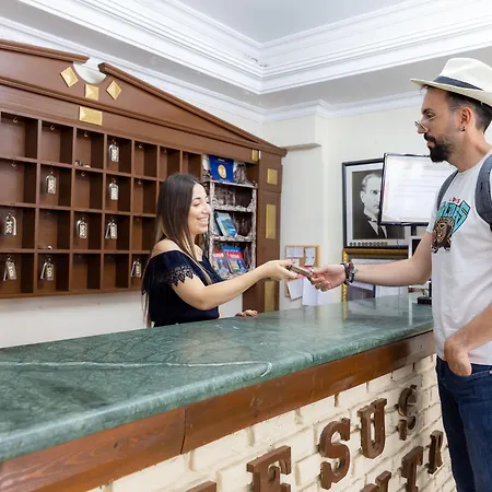 Ephesus Centrum Отель