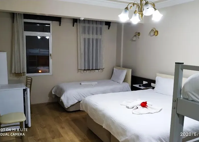 מלון Ephesus Centrum 3*