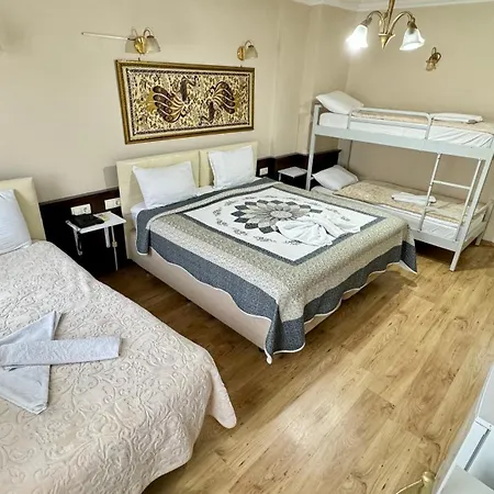 Ephesus Centrum 3*