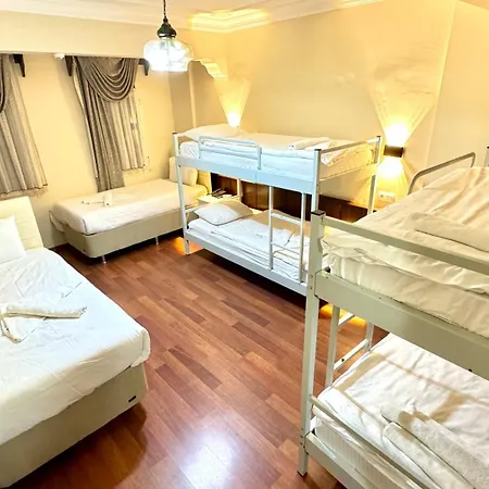 Ephesus Centrum 3*